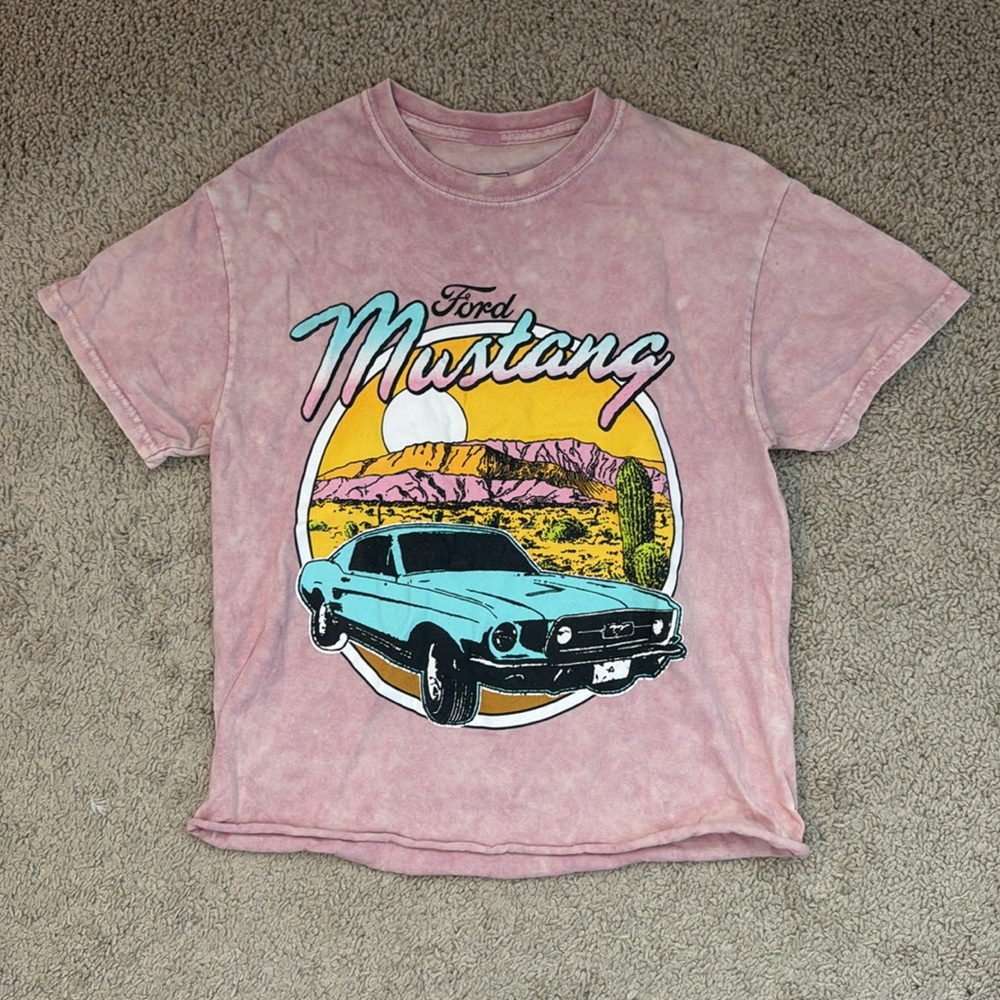 Women’s Ford Graphic Tee Bundle - Picture 6 of 12